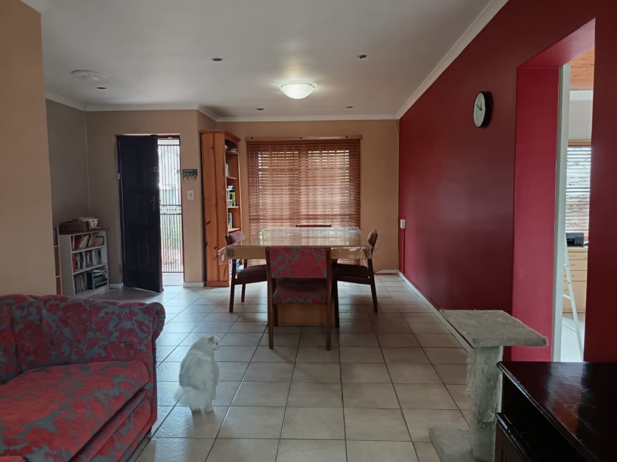 4 Bedroom Property for Sale in Athlone Western Cape